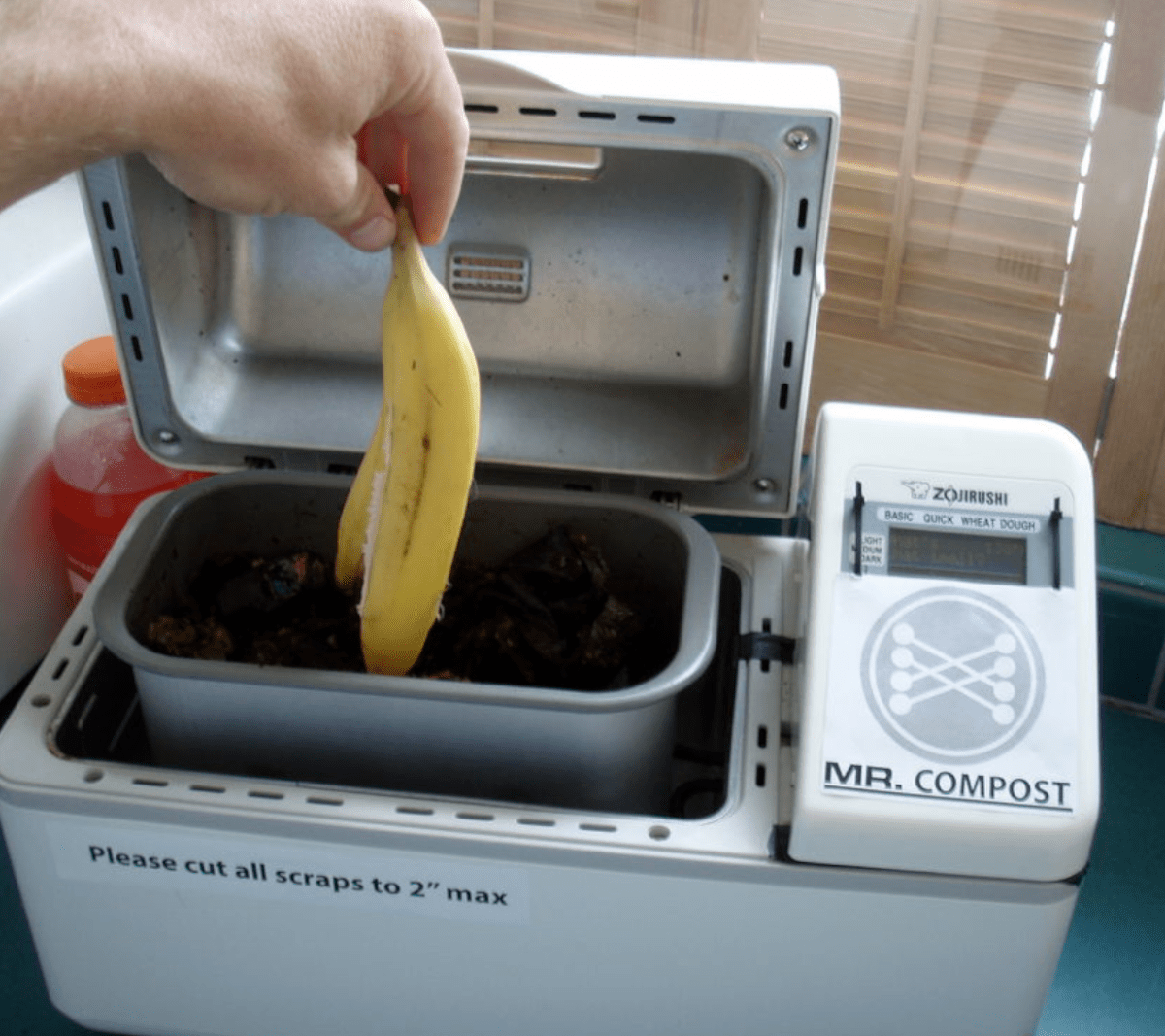 Pros and Cons of Mechanical Composting